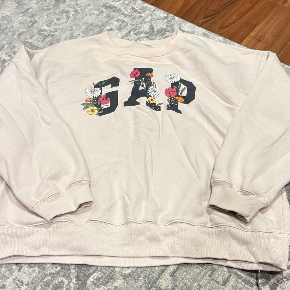 GAP Cream Sweatshirt with Floral Logo